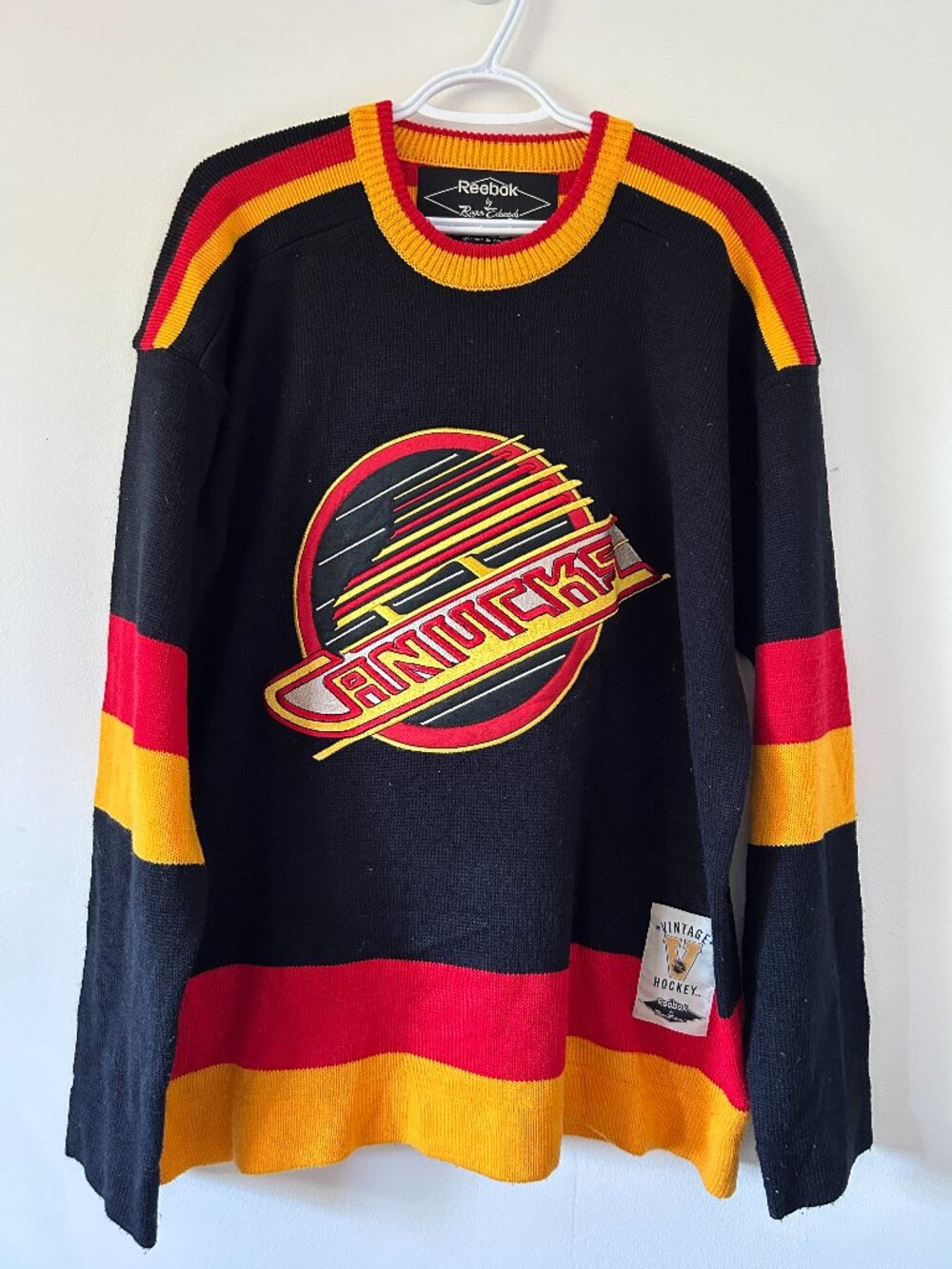 Vintage Roger Edwards Canucks sweater jersey